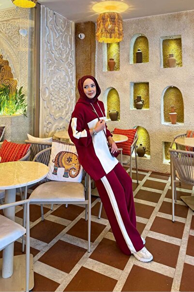 EBRUTESETTÜR بغطاء رأس طقم تريكو بلونين أحمر كلاريت