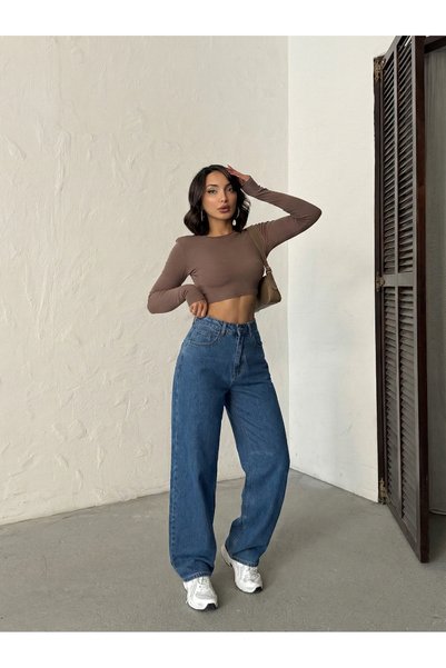 blue wings denım co. Blue Jeans with Back Belt Buckle, Knee Detail, and Loose Legs