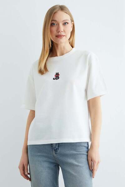 Fulla Moda pisică Tricou casual guler rotund cu broderie