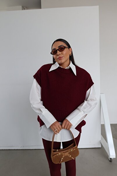 Özge Özgenç Verev Cut Oversized Sweater