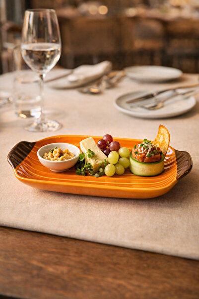 Woodcept. Cucurbita Ceramic Pumpkin Model Presentation and Serving Plate, Pre...