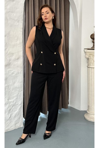 Butik Nilyam طقم نسائي مقاس كبير بأزرار على الجهتين بياقة وبدون أكمام مع زر وبروش وتفاصيل مرنة، بلوزة وبنطلون علوي وسفلي 26015