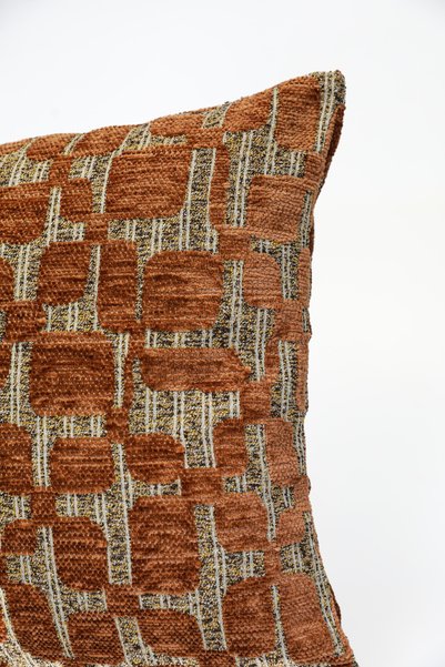Bally Home '' Elia'' Jacquard Chenille Woven Decorative Throw Pillow Cover 30X50