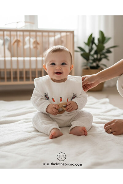 THELAKIDS Vıntage Peter Rabbit ve Carrot Nakışlı Müslin Yenidoğan Set ( Tulum...