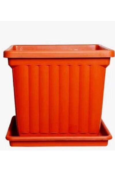 GENERIC4 Cosmoplast Square Plant Pot