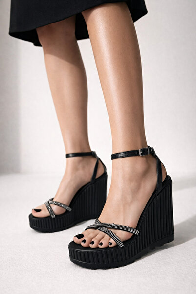 Firibu Черевики на платформі з підборами, чорні, з камінцями, з перехресними ...