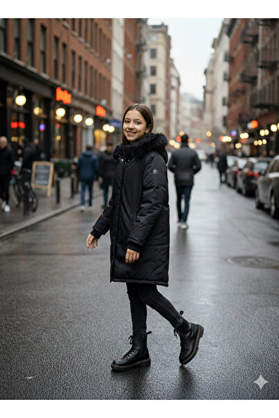 Bilenmont Siyah Kürklü İçi Çıkarılabilir Kapüşonlu Kız Çocuk Mont