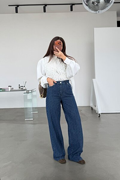 Özge Özgenç Straight Fit Jeans with Stitching Pattern