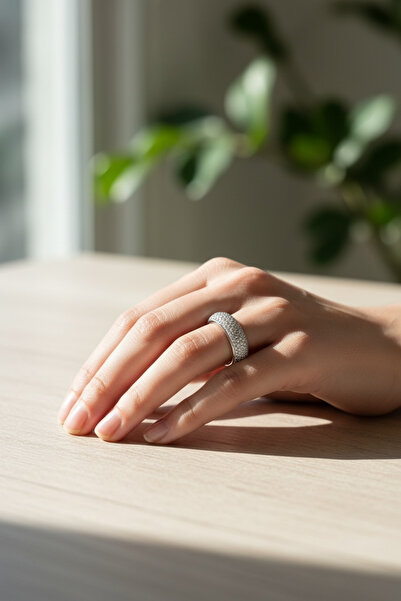 Sevil Gülgün Atelier Gümüş Işıltılı Titanyum Yüzük - Tamtur Taşlı Lüks Tasarı...