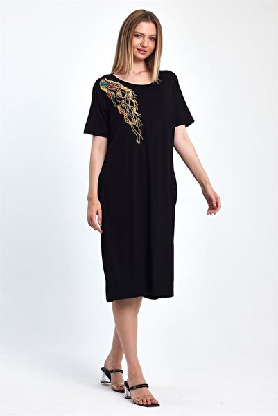 Genel Markalar Siyah Kısa Kollu Yakası Gold Nakışlı Cepli Midi Penye Elbise