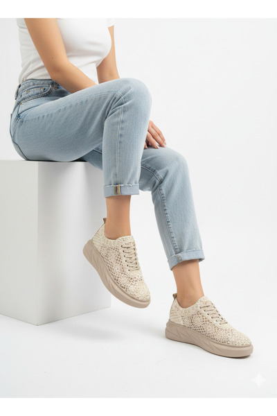 uway Women's Lace Detailed Genuine Leather Orthopedic Sole Sneakers Shoes