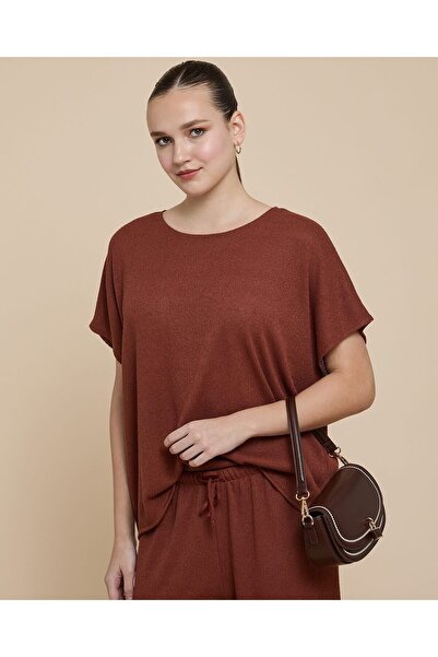 R&B Textured Top With Round Neck And Short Sleeves