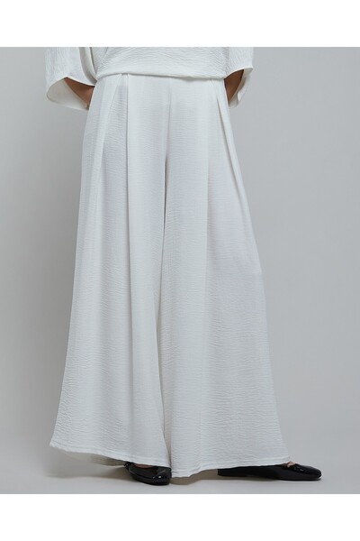 R&B Crinkled Wide Leg Pants With Elastic Waist