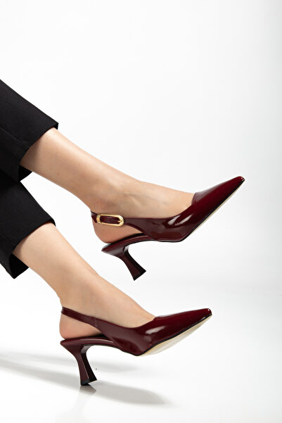 vanorio جلد لامع بلون أحمر كلاريت مع مشبك ذهبي ومقدمة مدببة أنيقة وملائمة لكل...