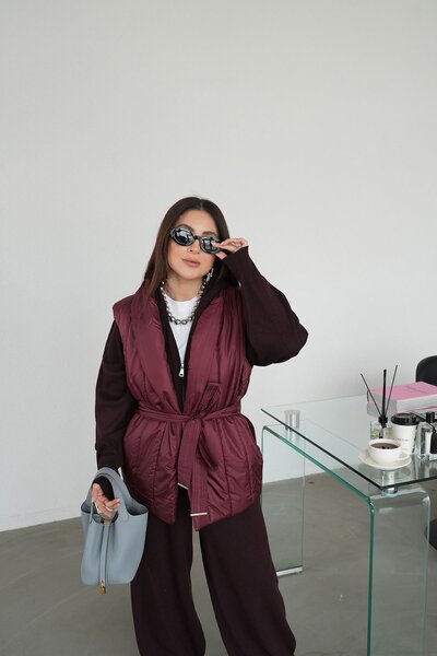 Özge Özgenç Knitwear Detailed Inflatable Vest