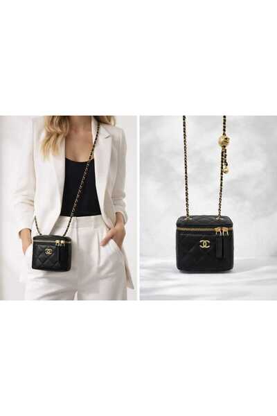 GGGG Bags with their accessories