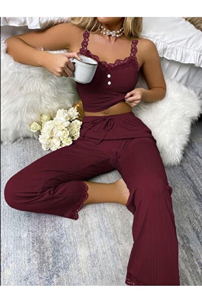LaFont A beautiful and elegant pajama set, comfortable for everyday use at home.