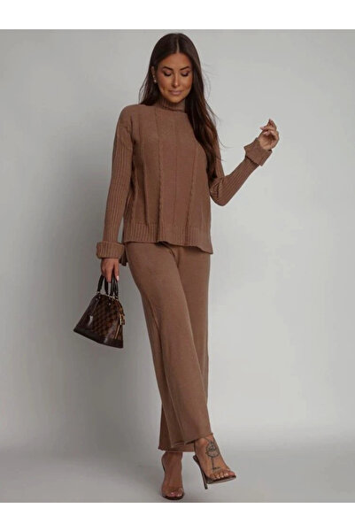 UniqueStore.ro Women's brown knitted suit with sweater and loose pants