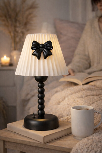 Bubihome Kablosuz Kullanım Pilli LED Abajur |Siyah Gövde Fiyonk Detaylı Dekor...