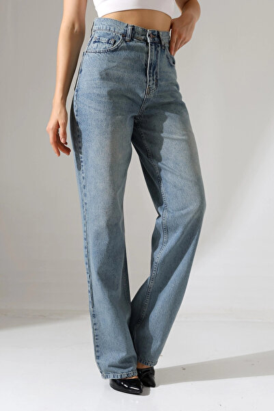 Cool & Sexy Comfortable Fit High Waist Straight Leg Jeans