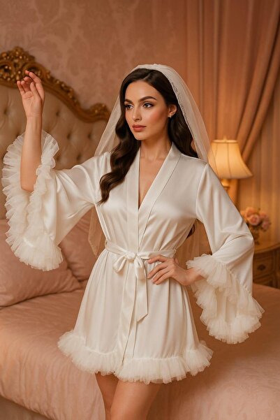 WarD Bridal robe, mid-rich, off-white
