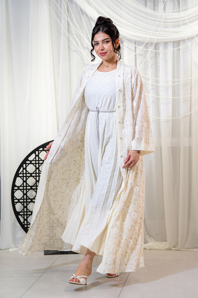 Hasnaa Abaya Two-piece Ramadan jalabiya with rose embroidery