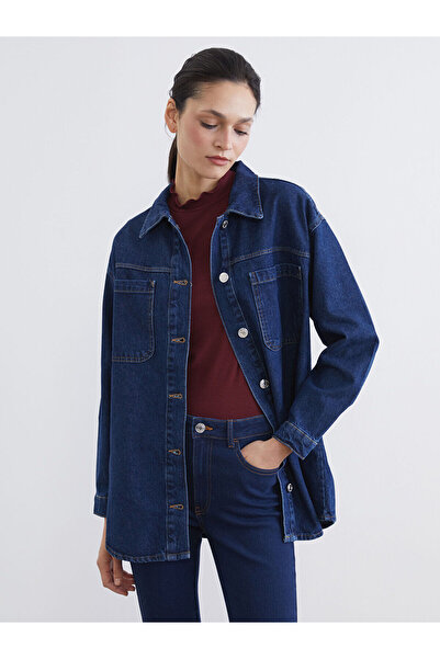 LC Waikiki سترة جينز نسائية بياقة قميص من LCW Modest باللون الأزرق النيلي S6I...