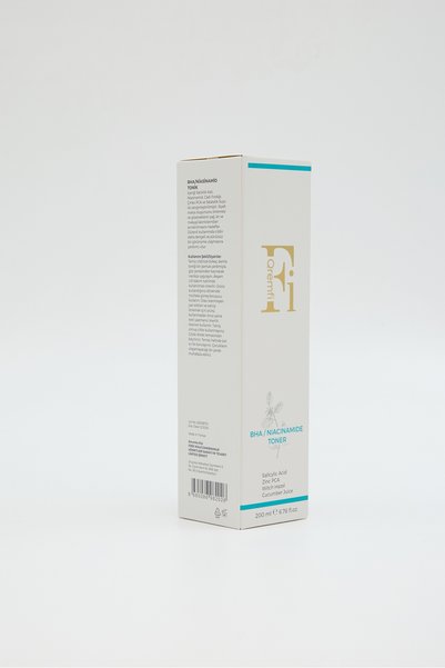 Qremfi Anti-Acne Pore Tightening Bha Salicylic and Niacinamide Tonic 200 ml