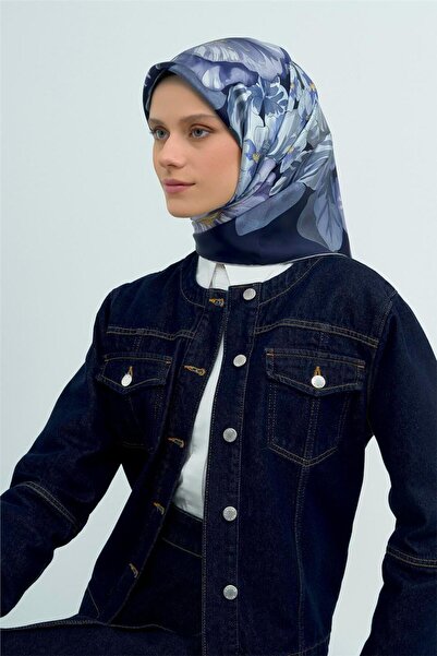 Armine Eșarfă din mătase pură tip twill 9529D 35