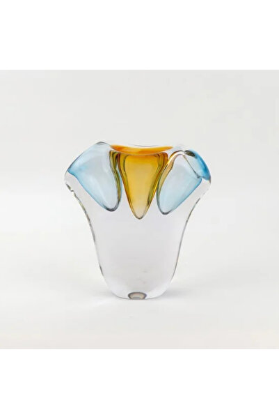 Generic Elegant glass vase with a distinctive design