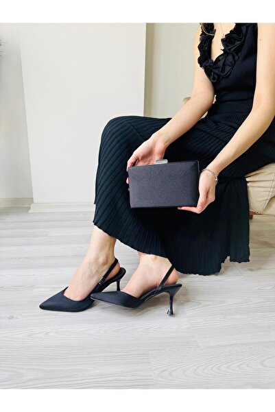 Blacktavern حذاء سهرة من الساتان مع حقيبة مطابقة بارتفاع كعب 8 سم