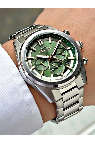 Slazenger Functional Silver-Green Color 10 Atm Water Resistance Steel Case Me...