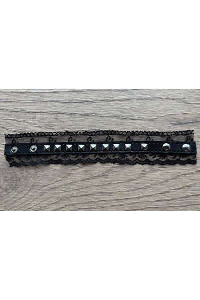Metal Giyim Pyramid Detailed Lace Bracelet
