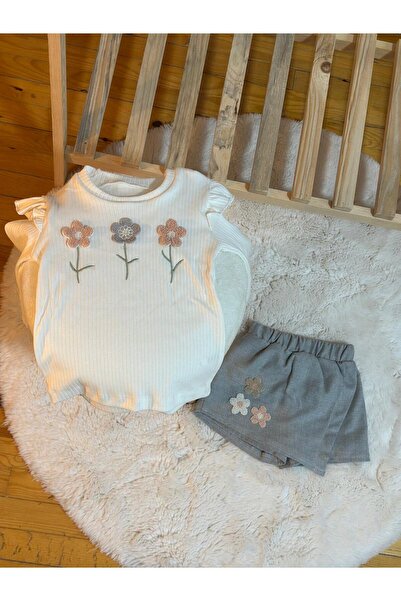 Malkoç SÜZENE ÇİÇEK NAKIŞLI ŞORT ETEKLİ KIZ TAKIM
