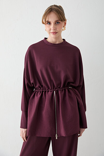 Melike Tatar cu secțiuni Echipa Modal 77-1996