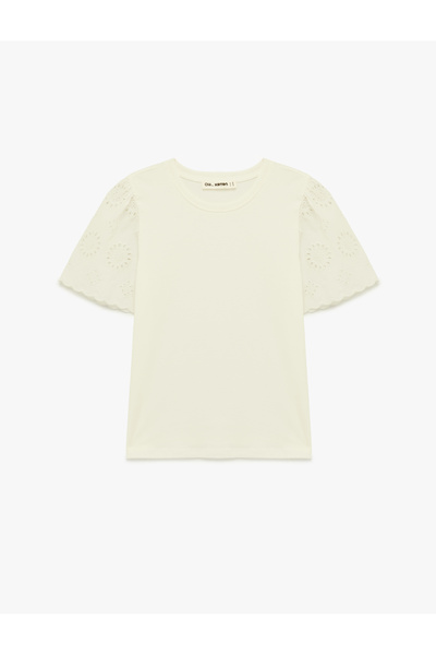 Koton Fisto Lace Detailed Short Sleeve Crew Neck Cotton T-Shirt