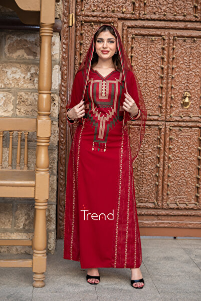 TREND Red embroidered jalabiya with a headscarf