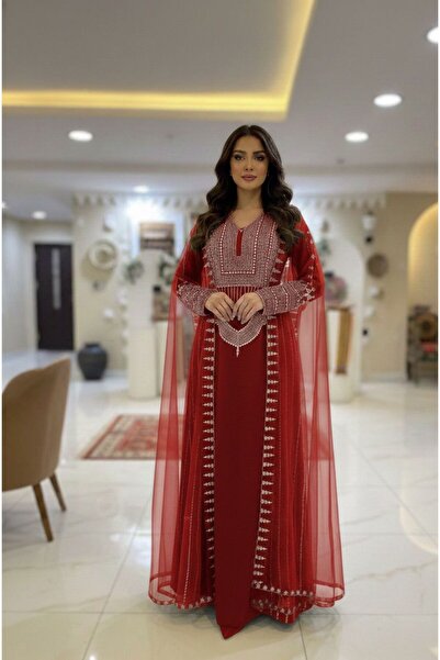 Sukar A red jalabiya for Saudi National Day