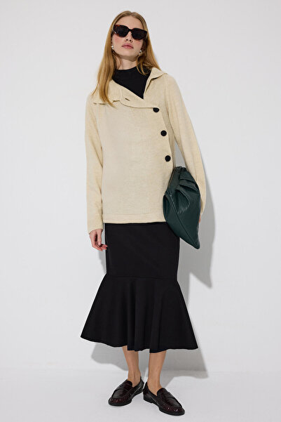 Touché Privé Asymmetric Buttoned Knitwear Sweater