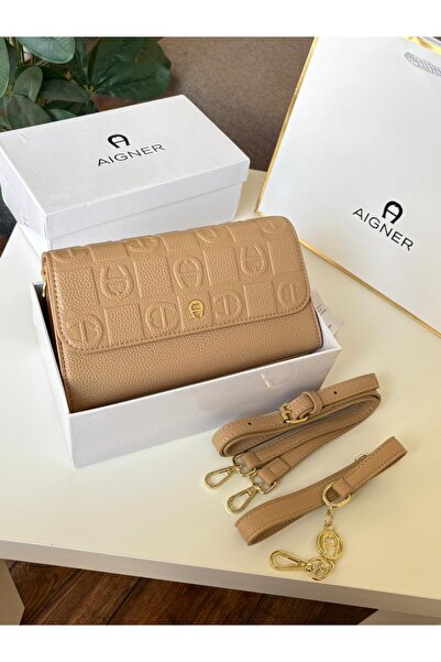 GGGG Bags with their accessories