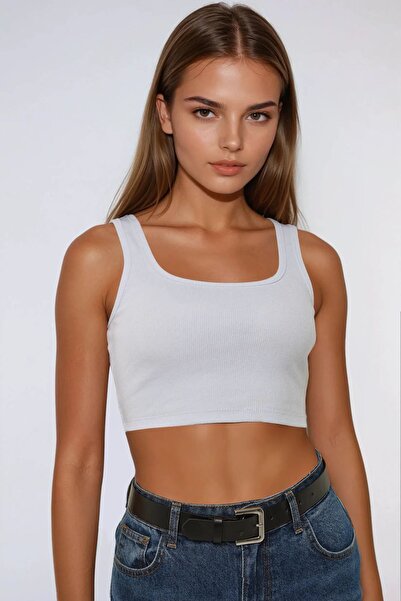 Hiccup Cropped tank top with round neck and cut