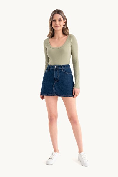 Hiccup توب قصير من القطن الأساسي - كم طويل