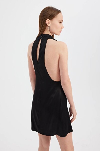 Hiccup Rochie mini din satin cu decolteu halter și decupaj la spate