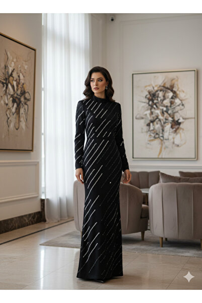 sarıhan Önü ve Kolları Taş Bezeli Siyah Saten Elbise