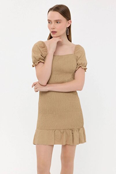 Hiccup Rochie mini cu decolteu pătrat și volane, cu nervuri și mâneci balon