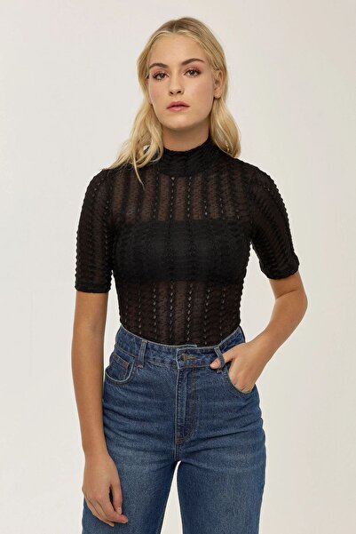 Hiccup Top texturat cu guler înalt