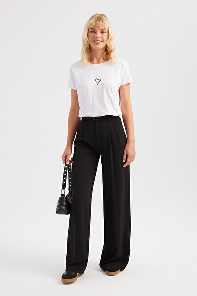 Hiccup Round-neck cotton T-shirt with heart print