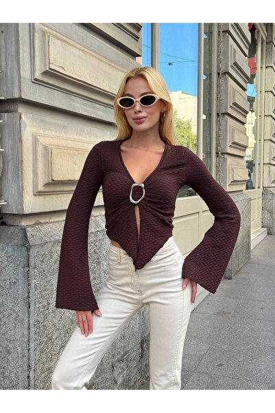 Cool & Sexy Women's Blouse with Chest Ring Accessory Detail
