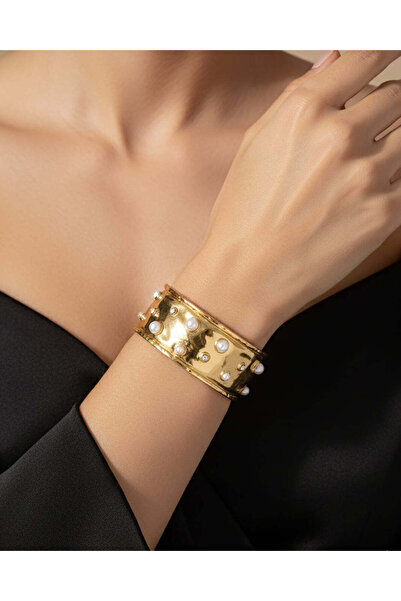 REDTAG أساور نسائية مزينة بالذهب