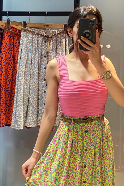 Qu Style قميص بدون أكمام برقبة مربعة - وردي فاتح LIGHT PINK